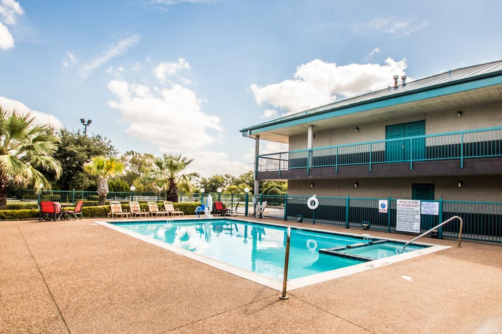 Americas Best Value Inn Fort Worth Buitenkant foto