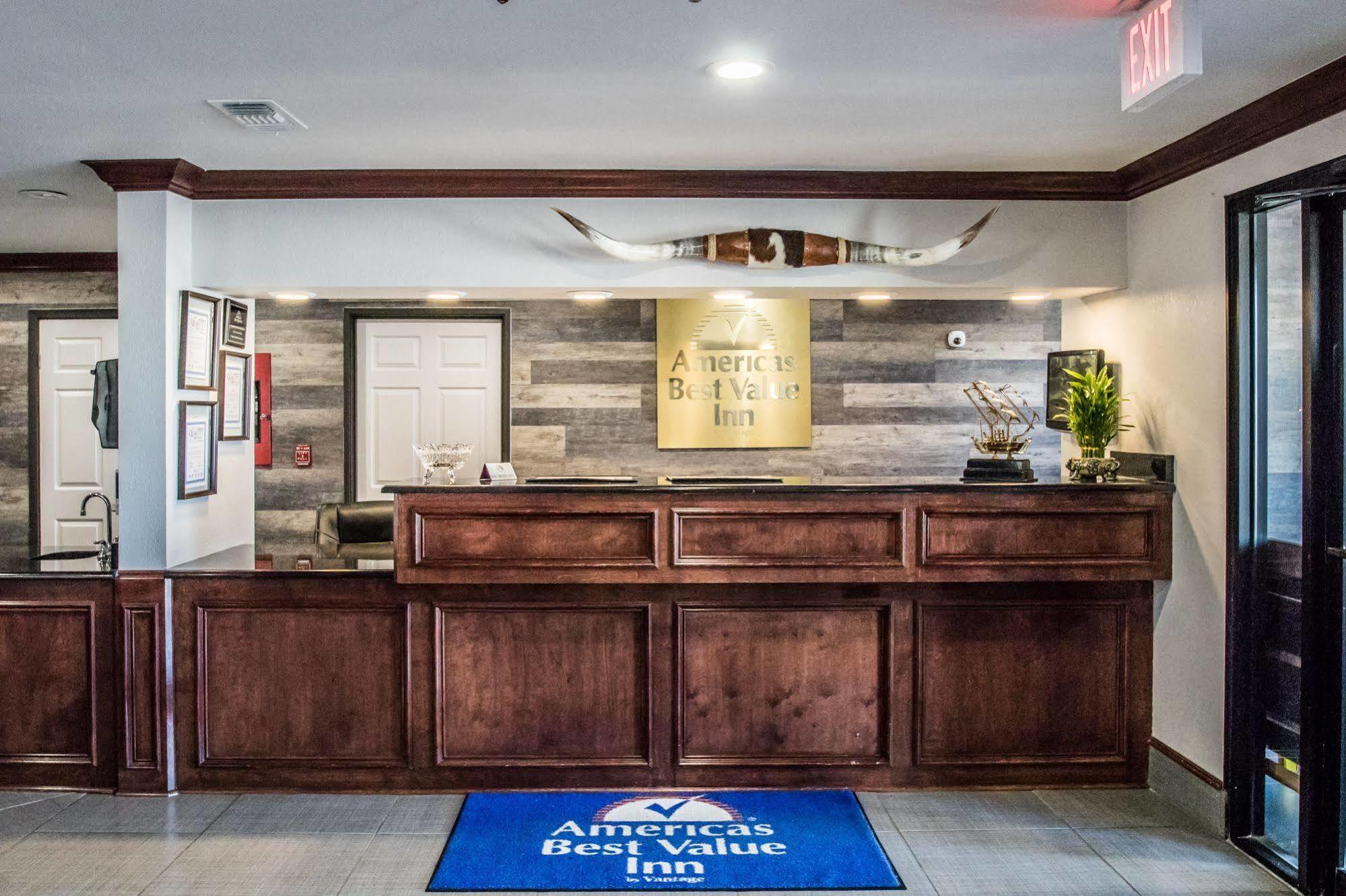Americas Best Value Inn Fort Worth Buitenkant foto